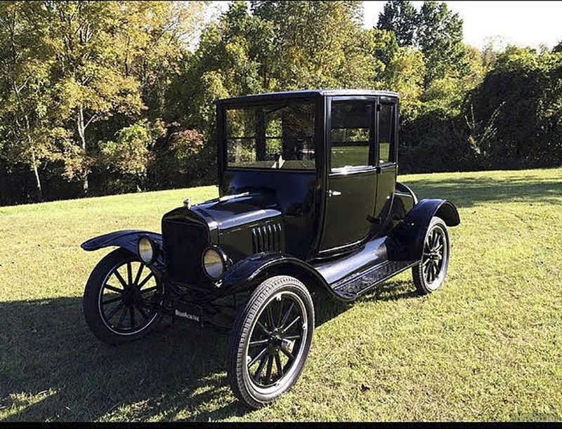 1922 Ford Model T Doctor Coupe in Pietrasanta 1