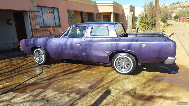 1972 Valiant Chrysler in Phuthaditjhaba