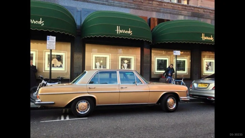 1973 Mercedes-Benz W108 280se in London 6