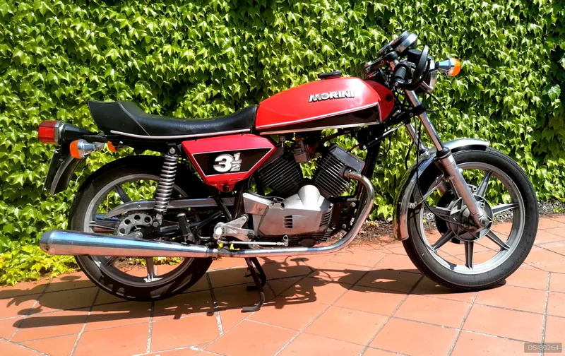 1977 Moto Morini 350 in Milano 1