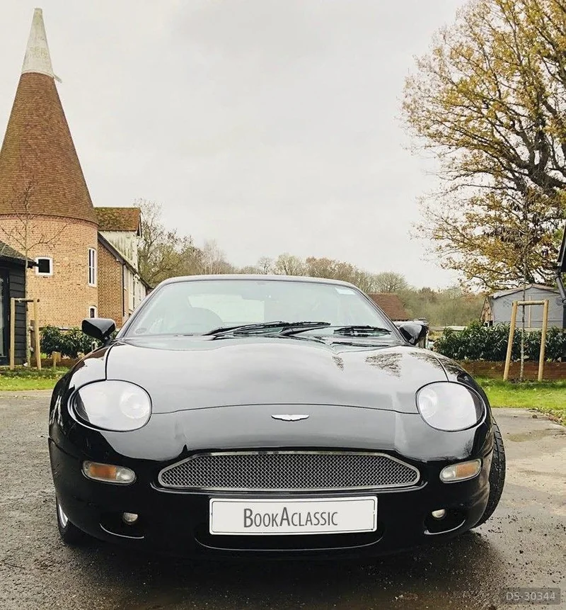 1998 Aston Martin DB7 in London 2