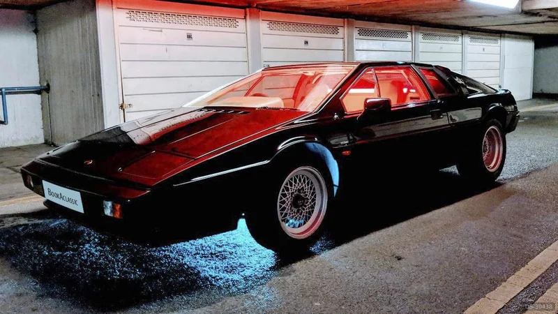 1986 Lotus Esprit in London 6
