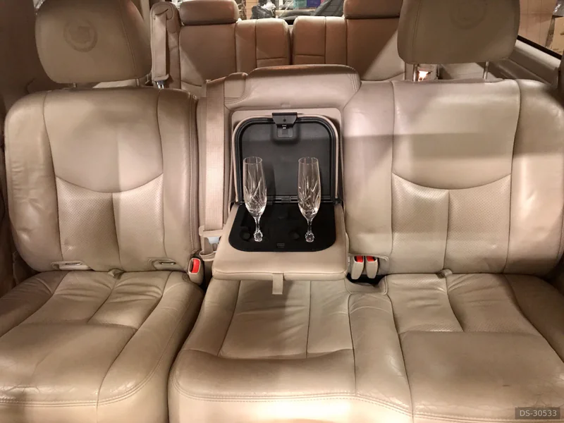 2004 Cadillac Escalade in Fredrikstad 2