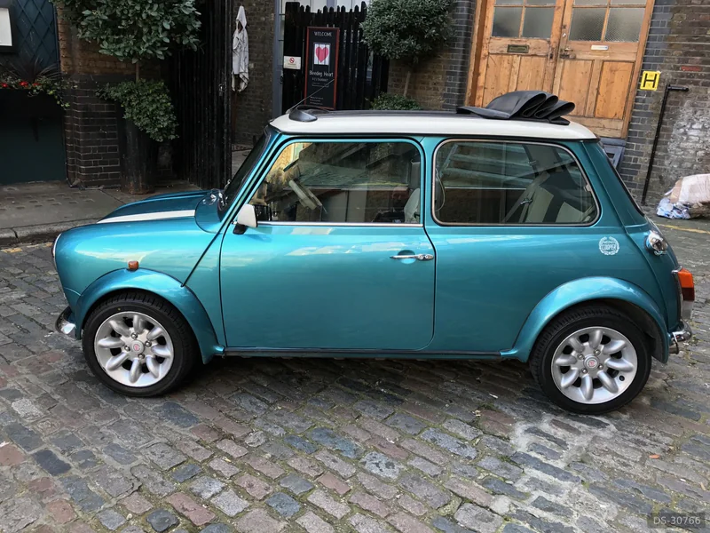 1998 Mini Cooper in London 3