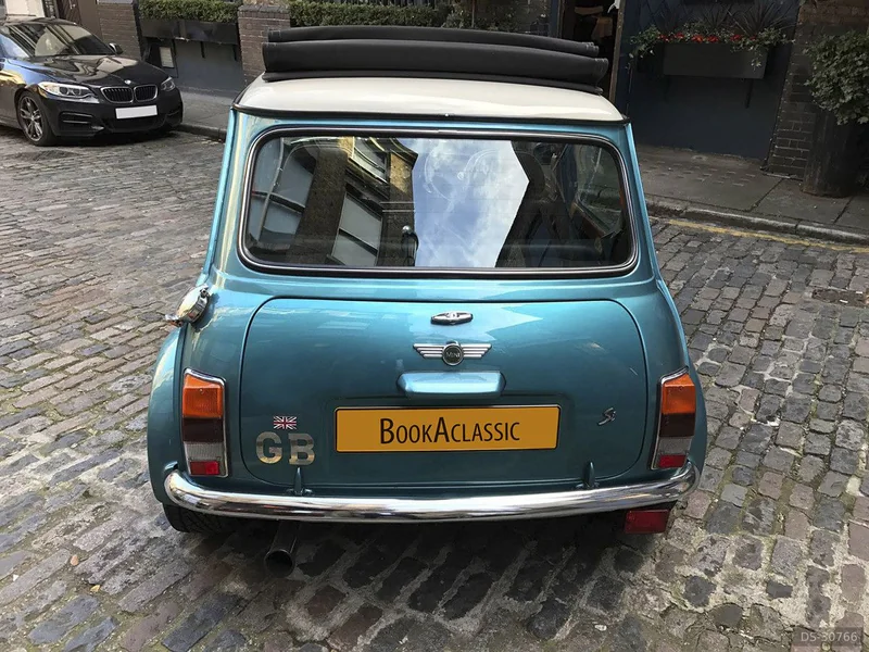 1998 Mini Cooper in London 4
