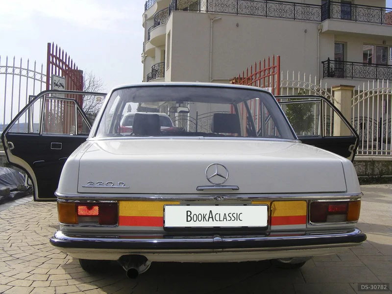 1973 Mercedes-Benz 115