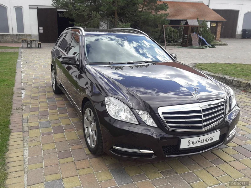 2011 Mercedes-Benz E 350 Cdi 4matic in Praha 9 3