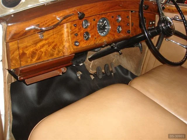 1949 Rolls-Royce Silver Wraith in Glasgow 4