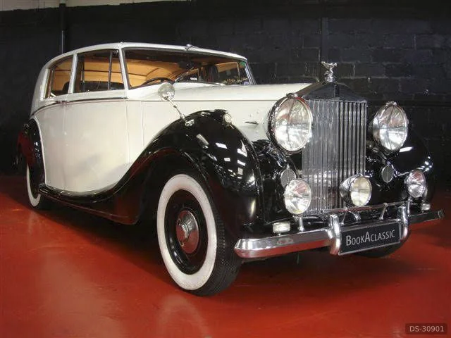 1949 Rolls-Royce Silver Wraith in Glasgow 2