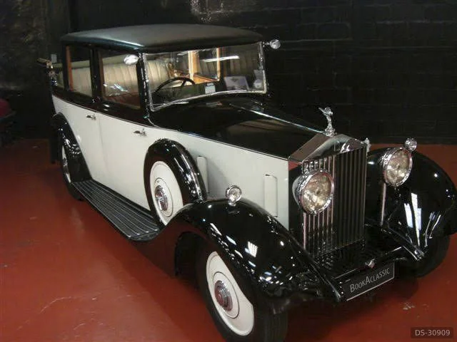 1935 Rolls-Royce 2025 Laundelette in Glasgow 4