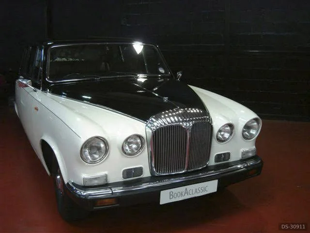 1990 Daimler DS420 Limousine in Glasgow 2