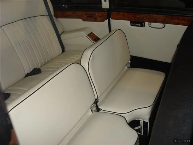 1989 Daimler DS 420 Laundelette in Glasgow 6
