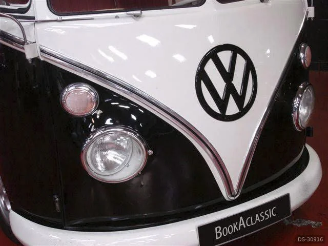 1966 Volkswagen Campervan 5