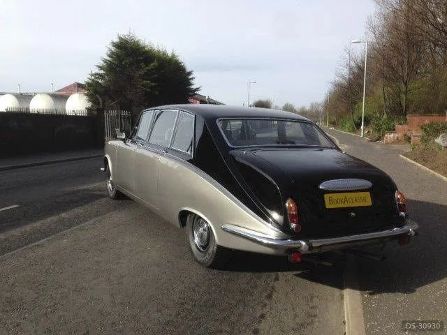 1990 Daimler Limousine in Glasgow 5