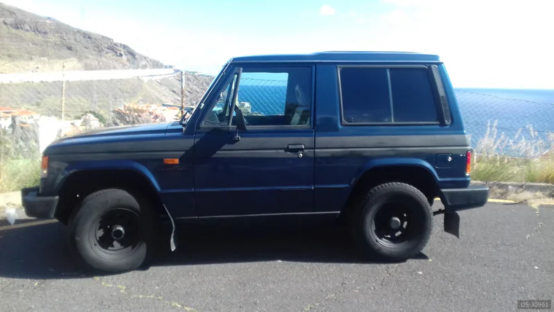 1998 Mitsubishi Montero in Candelaria 4