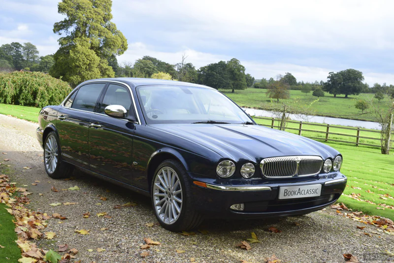 2006 Daimler Super V8 Lwb in Reading 4