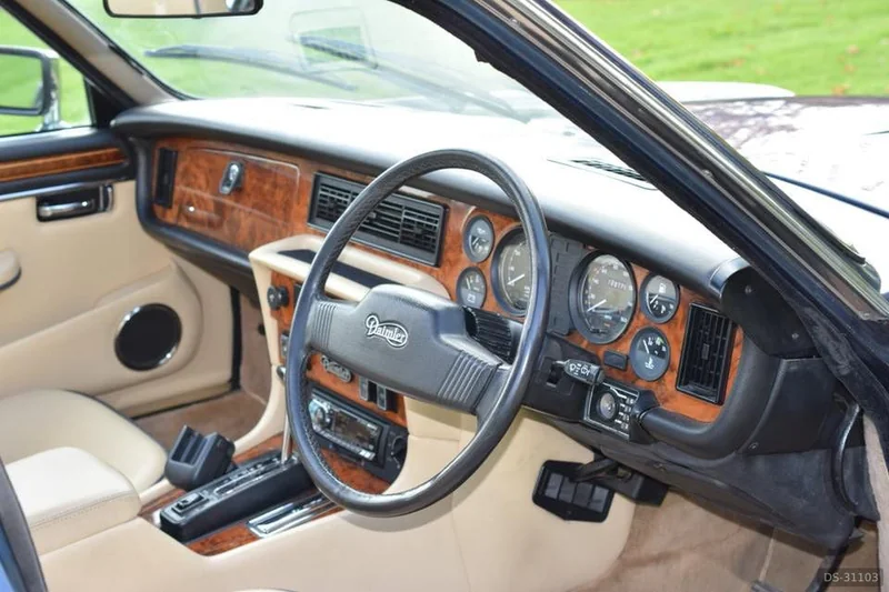 1991 Daimler Double Six 5.3 Series III in Reading 2