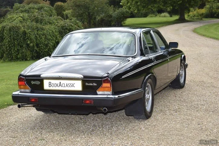 1992 Daimler Double Six 5.3 Series III in Reading 2