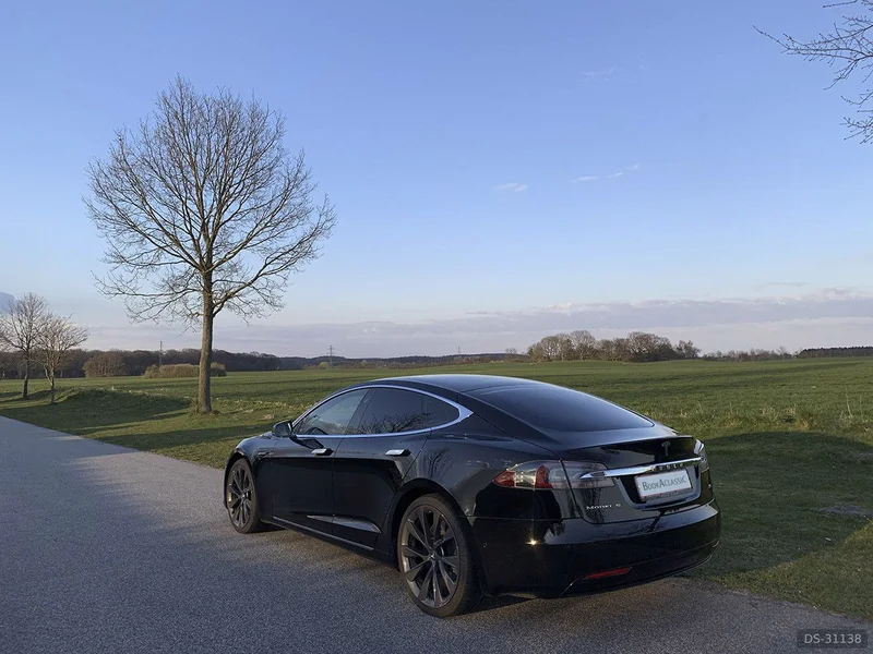 2017 Tesla S75 in Køge 3