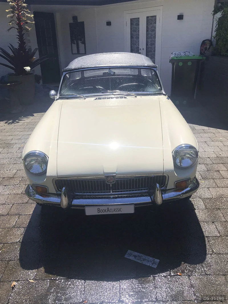 1964 MG B MKI in Sydney 1
