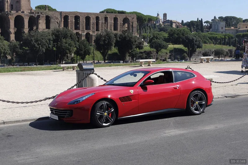 2018 Ferrari Gtc4lusso in Roma 2