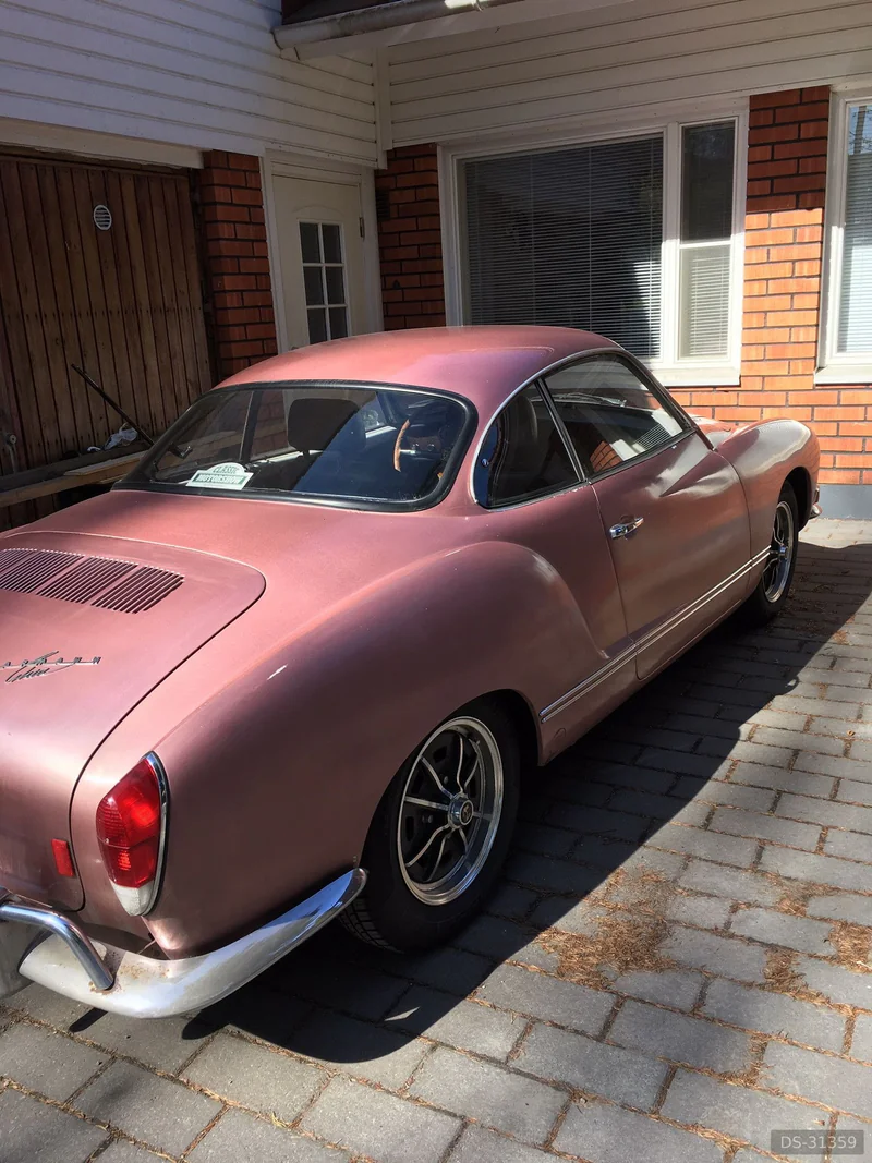 1970 Volkswagen Karmann Ghia in Helsinki 4