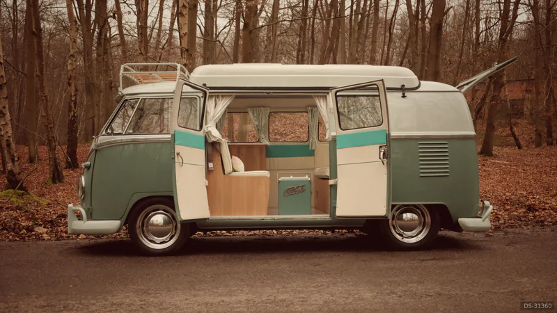1960 Volkswagen T2 Splitscreen in Farnborough 7