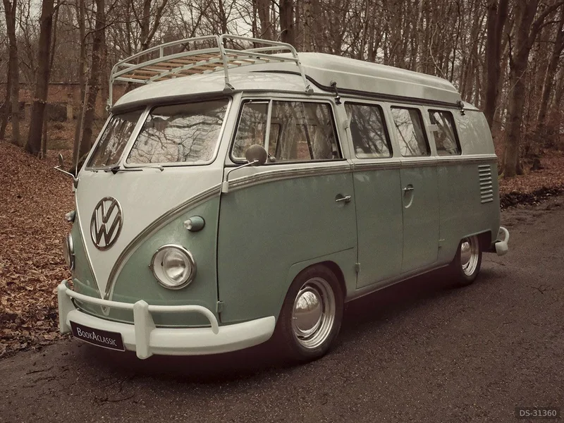1960 Volkswagen T2 Splitscreen in Farnborough 2