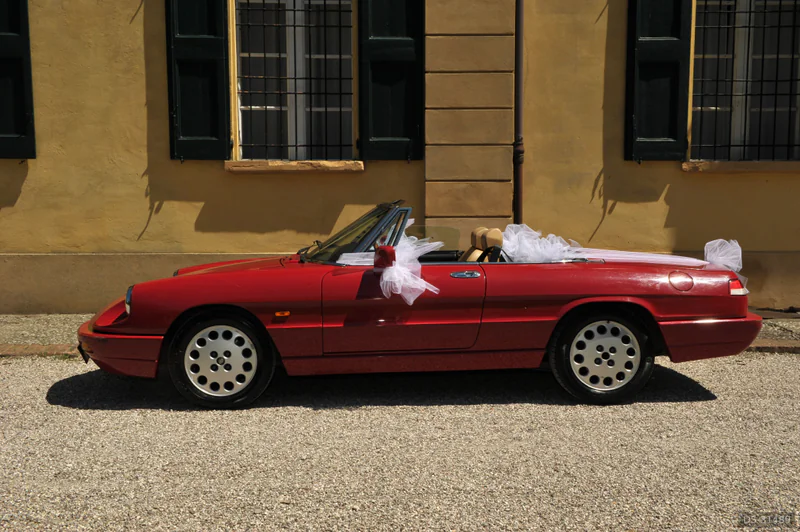 1990 Alfa Romeo Spider in Bologna 3