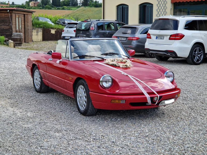 1990 Alfa Romeo Spider in Bologna 7