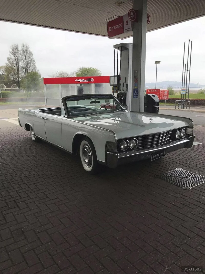 1965 Lincoln Continental Convertible in Swansea 3