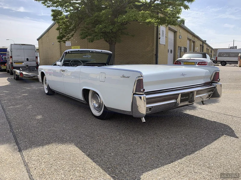1965 Lincoln Continental Convertible in Swansea 2