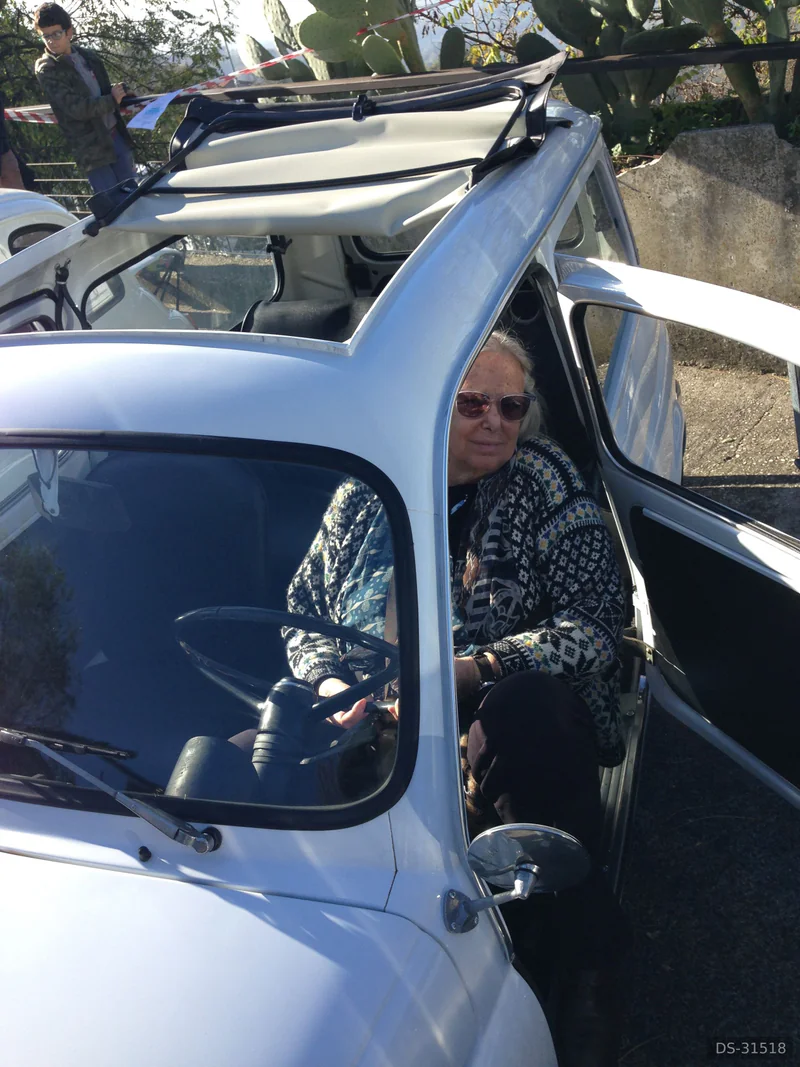 1972 Fiat 500 Giardiniera in Roma 5