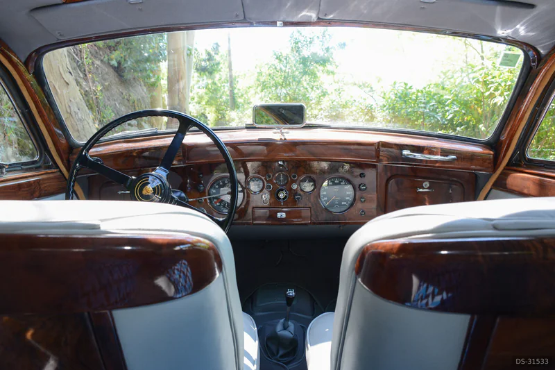 1958 Jaguar Mk9 in Loures 8