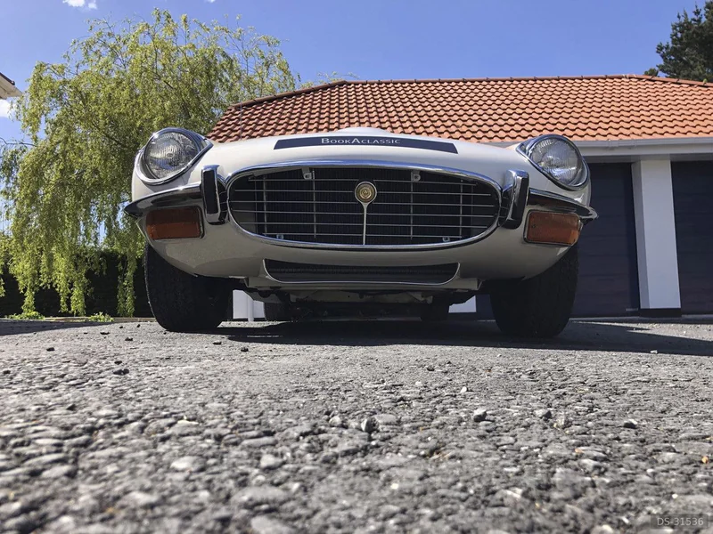 1972 Jaguar E-Type V12 in Barnstaple 3