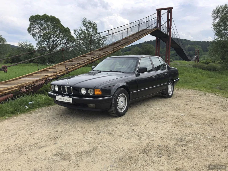 1991 BMW E32