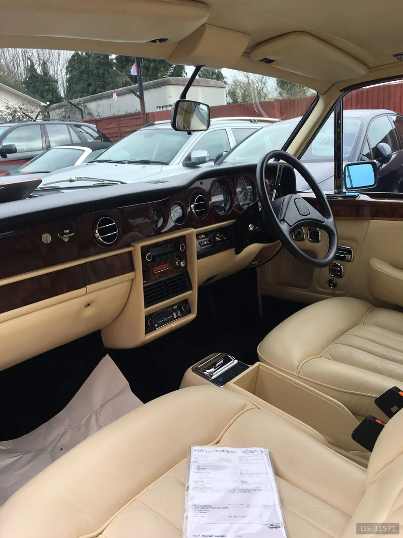 1978 Rolls-Royce Corniche Fhc Mk2 in London 3