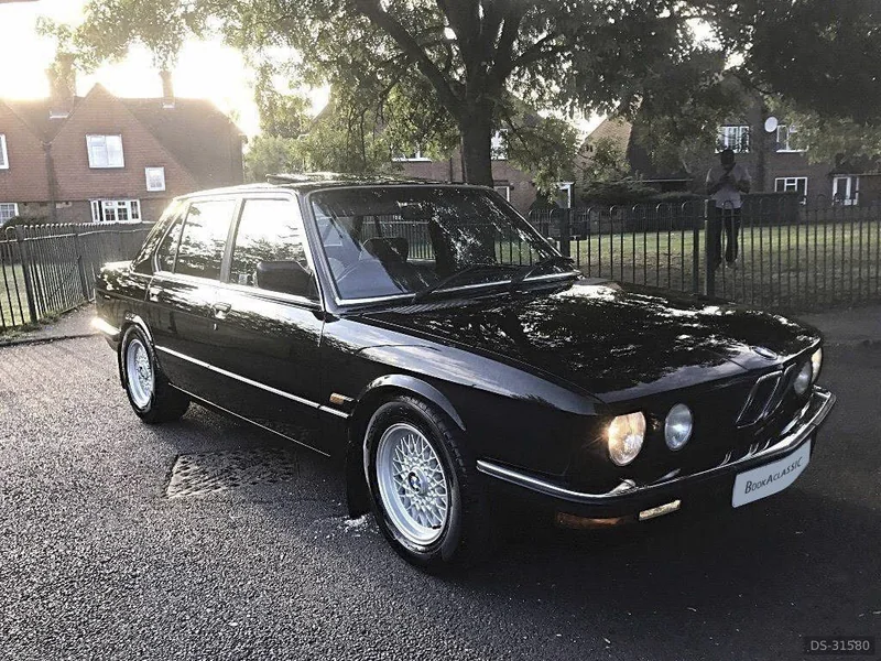 1986 BMW E28 520i Lux in London 5