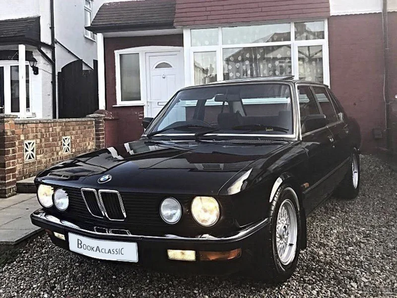 1986 BMW E28 520i Lux in London 2