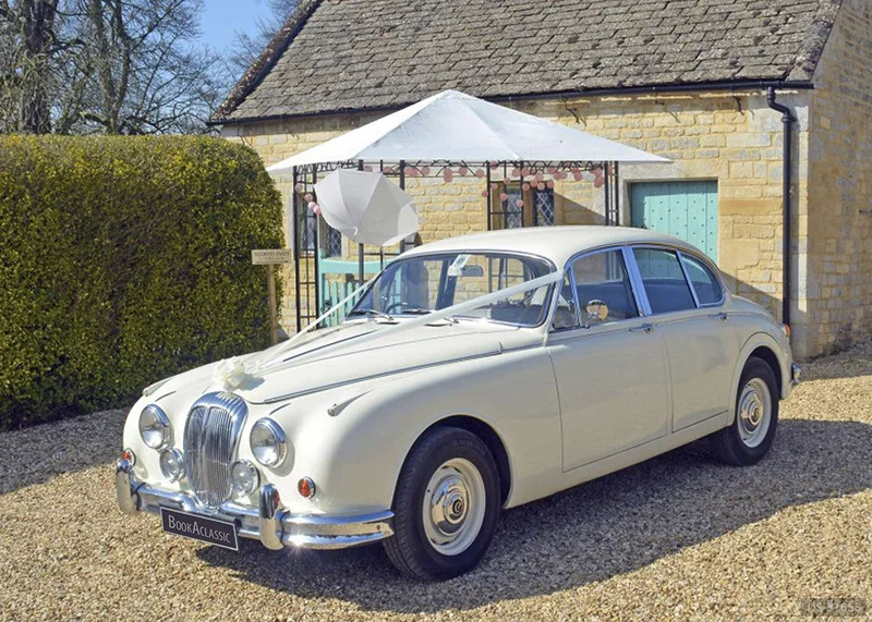 1964 Daimler 250 V8 in Leicestershire 2