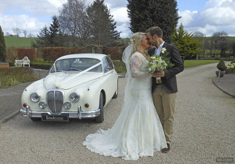 1964 Daimler 250 V8 in Leicestershire 5