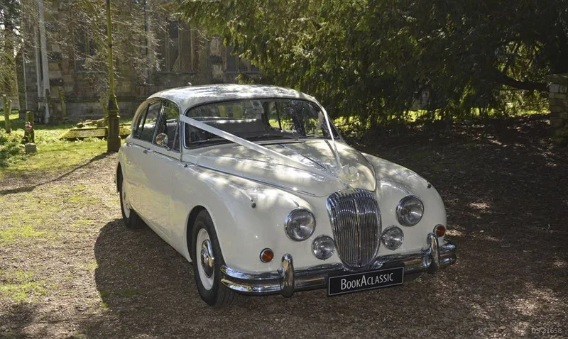 1964 Daimler 250 V8 in Leicestershire 6