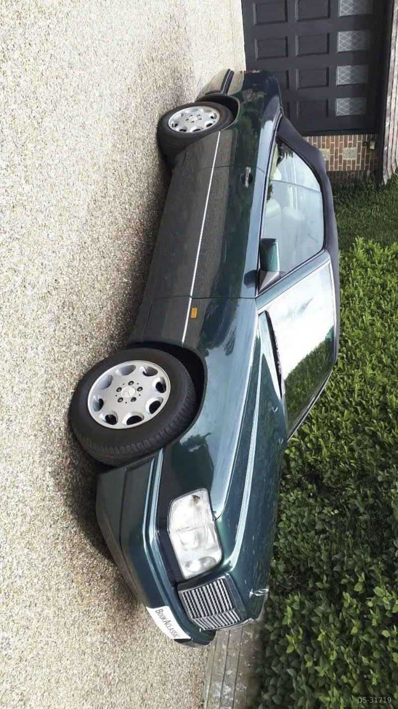 1995 Mercedes-Benz E220 Convertible in Southend On Sea 3