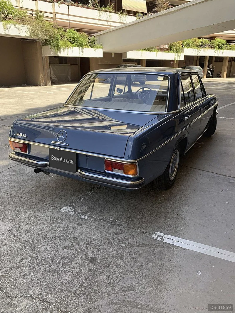 1968 Mercedes-Benz 220 E in Roma 10