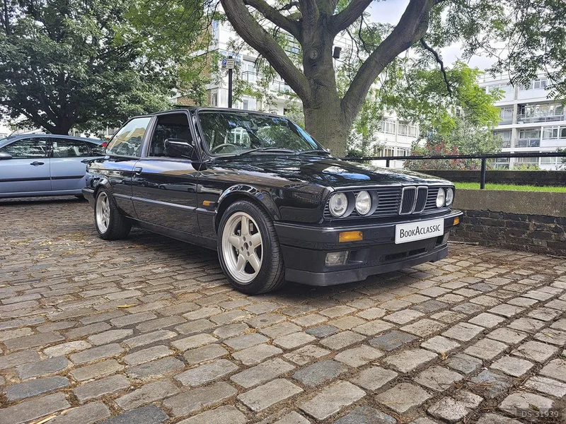 1990 BMW 320i E30 in South Croydon 6