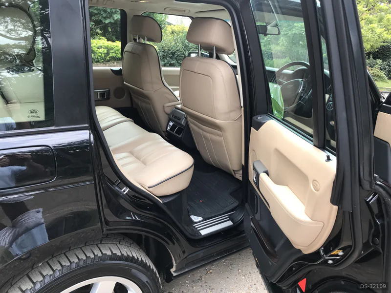 2005 Land Rover Range Rover in London 6
