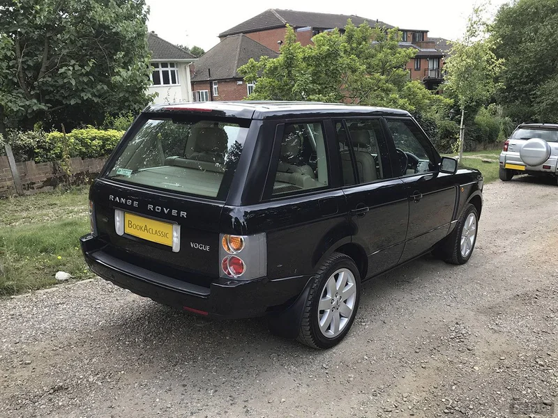 2005 Land Rover Range Rover in London 7