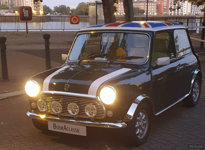 1996 Rover Mini in London 1