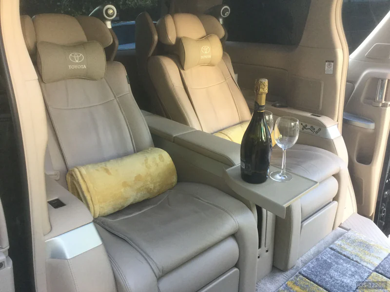 2008 Toyota Vellfire Royal Lounge in London 3