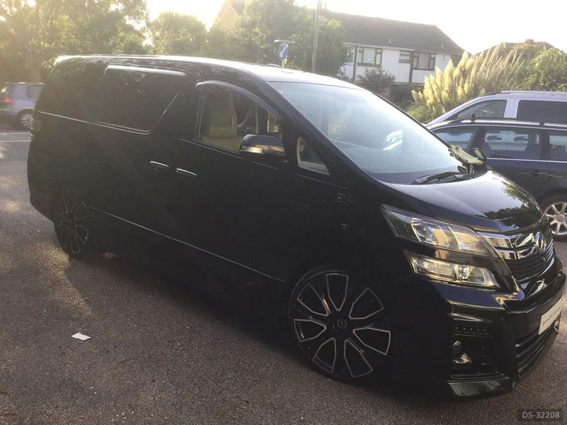 2008 Toyota Vellfire Royal Lounge in London 2